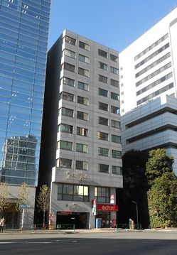 ウィン青山