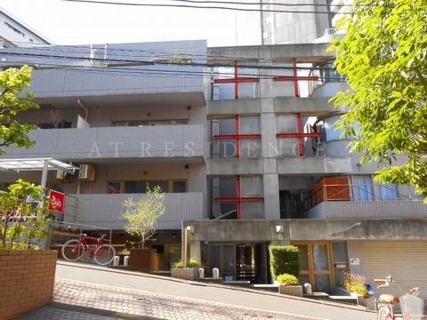 ヴィラ三田村