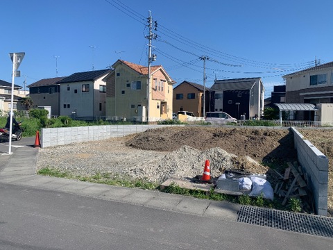 売地