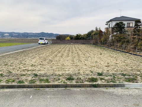 売地