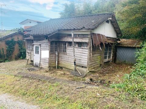 売地