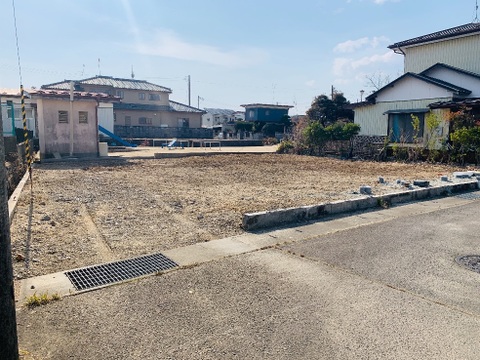 売地