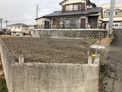 売地