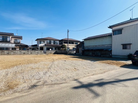 売地