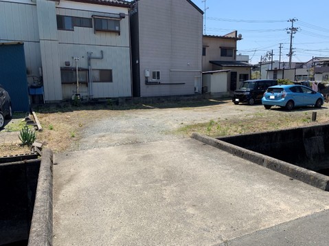 売地