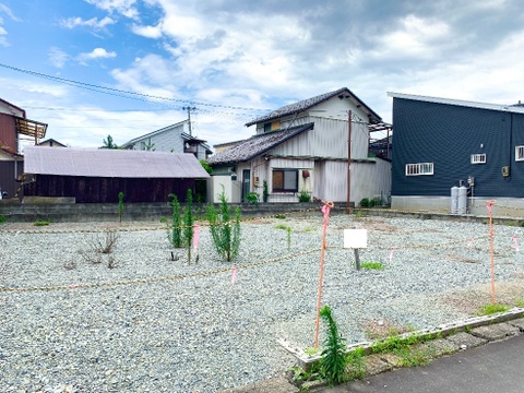 売地