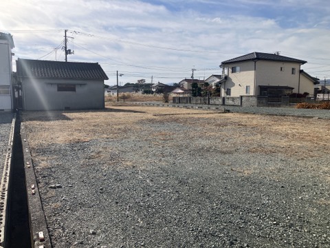 売地