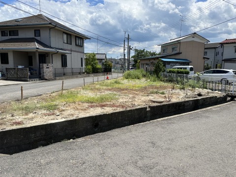 売地