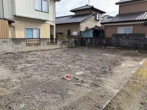 売地