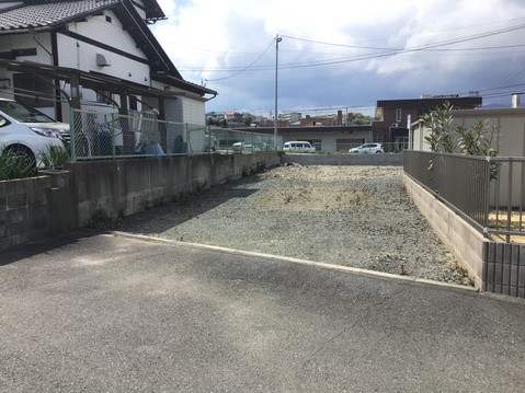 売地