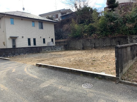 売地
