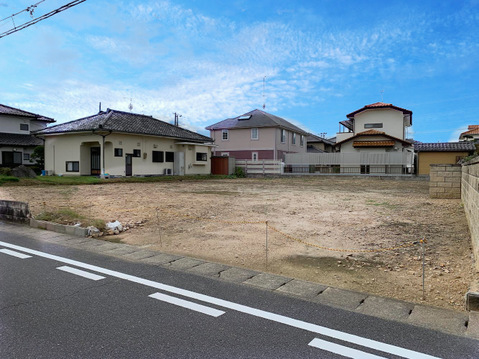 売地