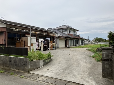 売地