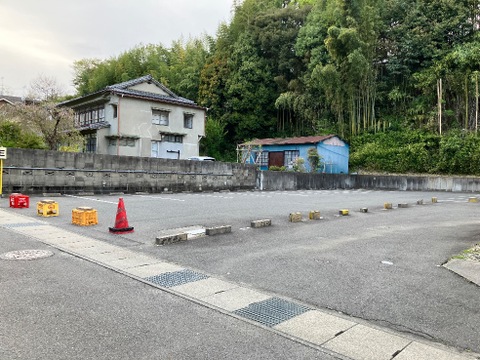 売地