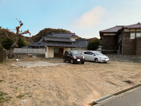 売地