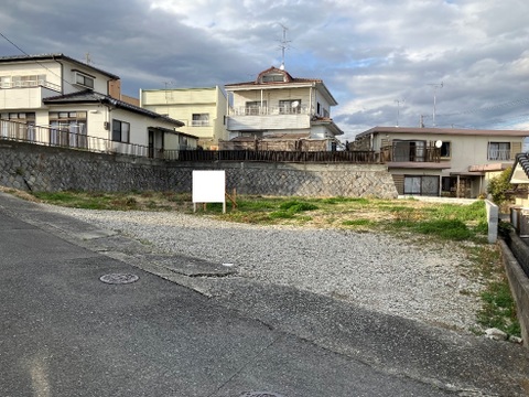 売地
