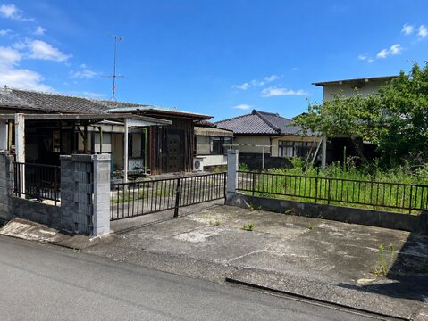 売地
