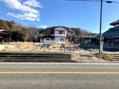 売地