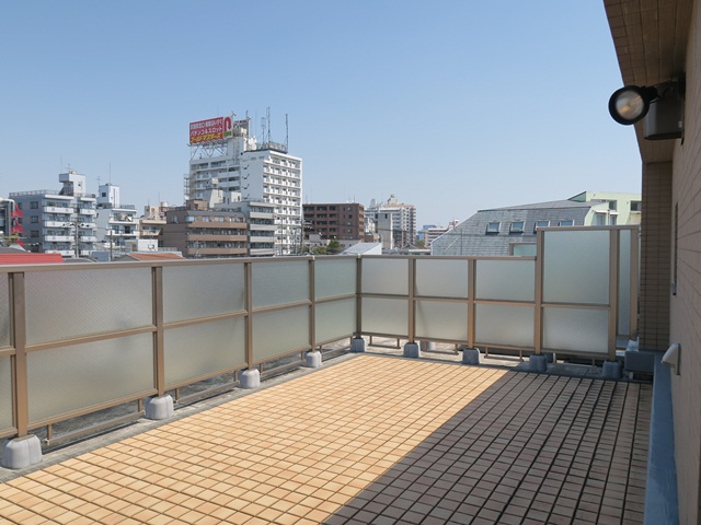 あなただけのルーバル 401の内観