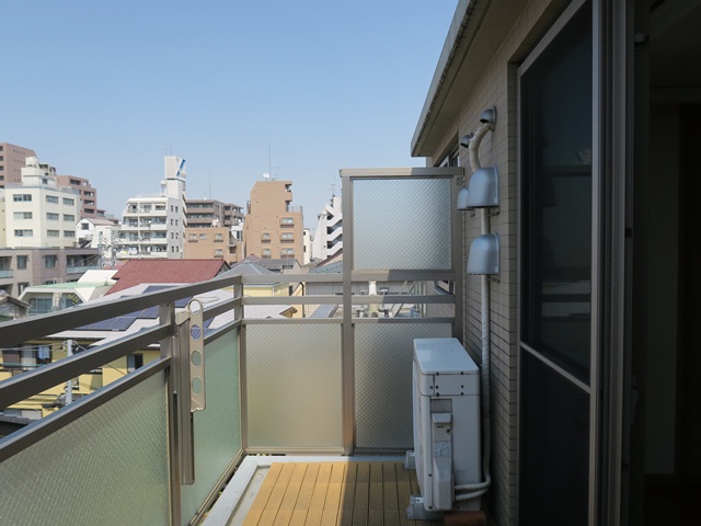 あなただけのルーバル 401の内観