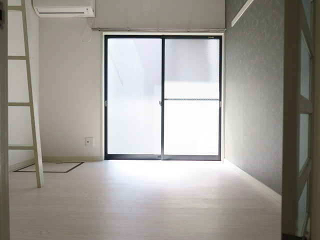 寝れちゃうロフト 102の内観