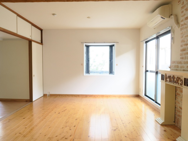 和洋折衷 104の内観