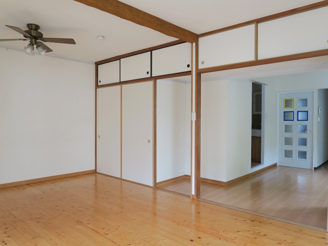 和洋折衷 104の内観