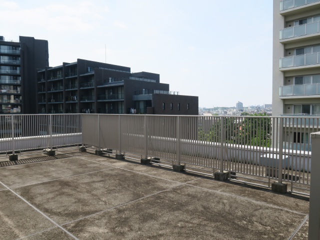 あなただけの空 501の内観