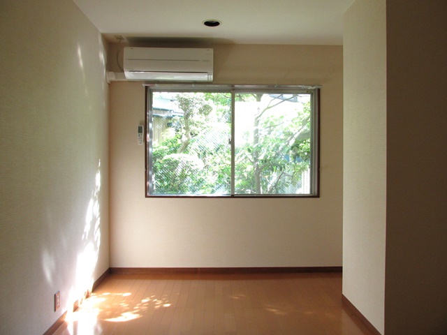 コモレビ部屋 105の内観