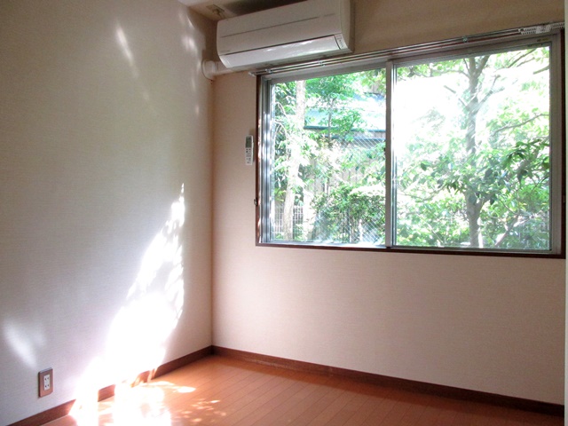 コモレビ部屋 105の内観