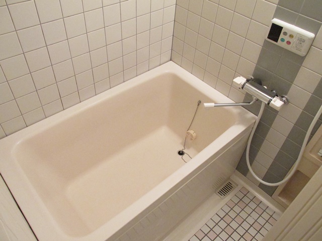 グリーンを添えて 101の内観