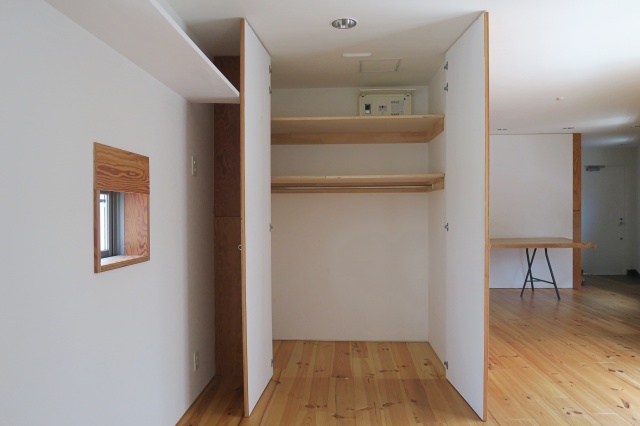 長屋とアートな暮らし 1Fの内観