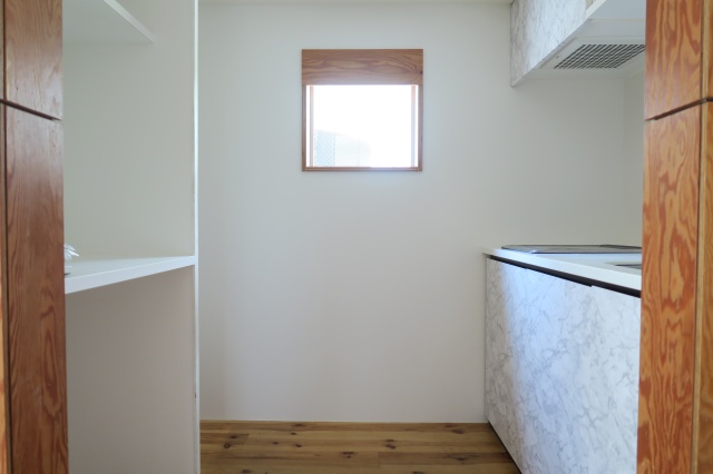 長屋とアートな暮らし 1Fの内観