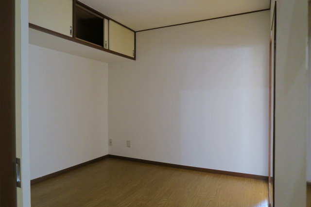 レトロリゾート 207の内観