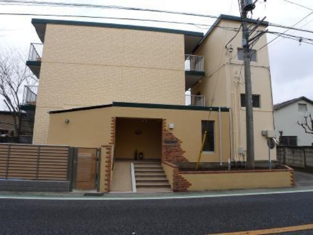 変身しちゃいます！2階 203の外観