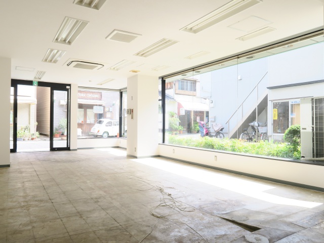 商売始めてみませんか？ 1の内観
