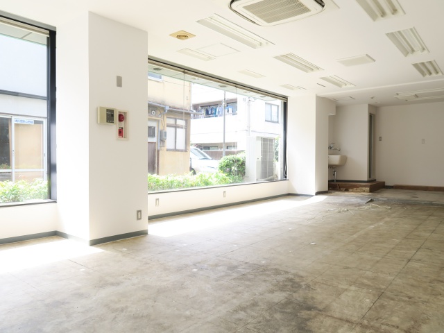 商売始めてみませんか？ 1の内観