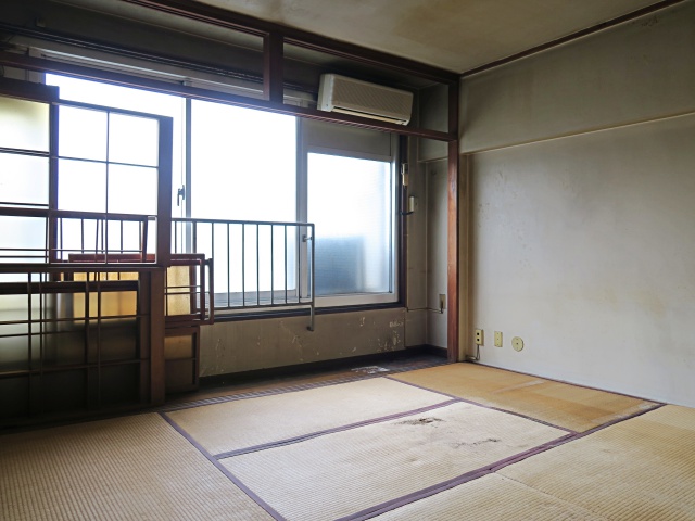 燃えよ!DIY魂! 502の内観