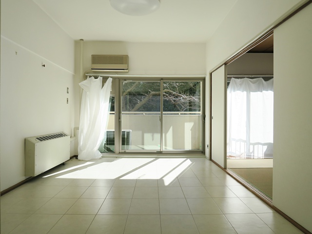 馬事公苑のドン 205の内観