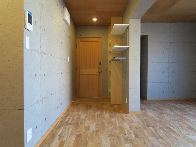 バイクも一緒に 202の内観