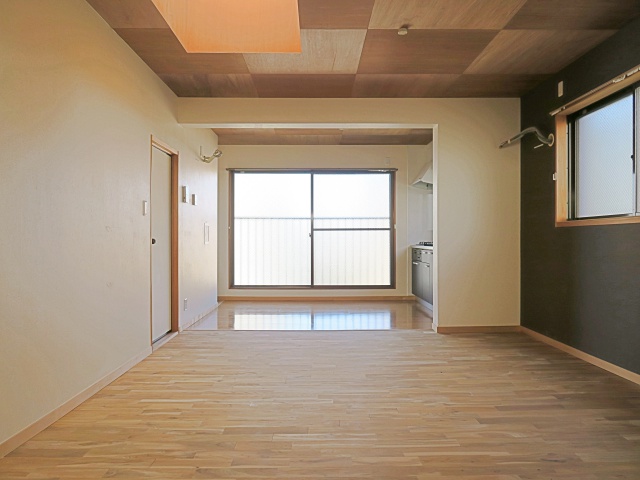 オーナー気分で 301の内観