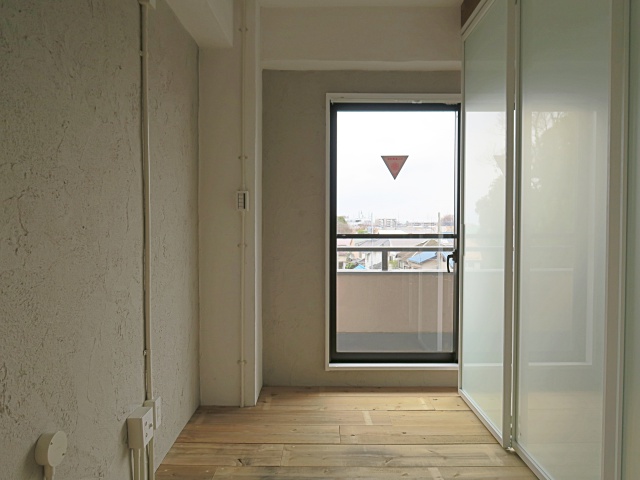 週末は友達誘って！ 303の内観