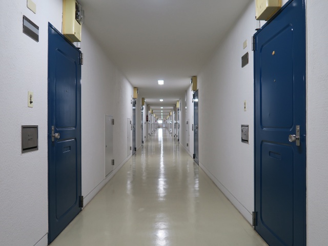 懐かしい景色を眺めて 813の内観