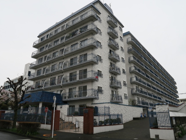 懐かしい景色を眺めて 813の外観