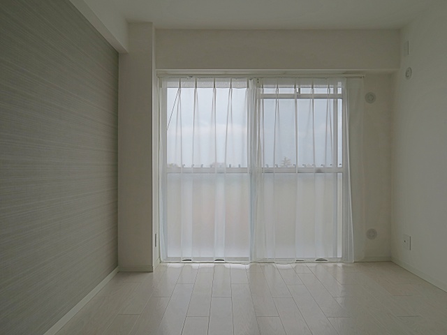 懐かしい景色を眺めて 813の内観