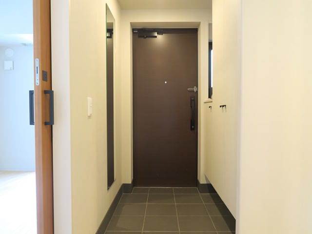 優等生ファミリー 201の内観