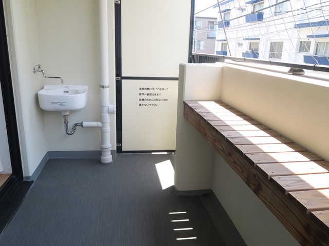 優等生ファミリー 201の内観