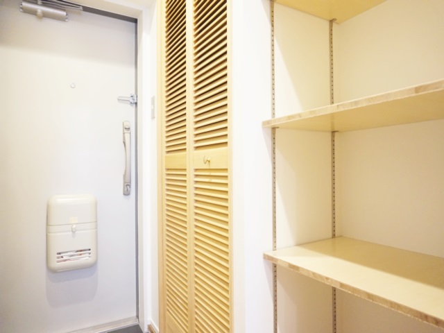 素足で歩きたい家。 1008の内観