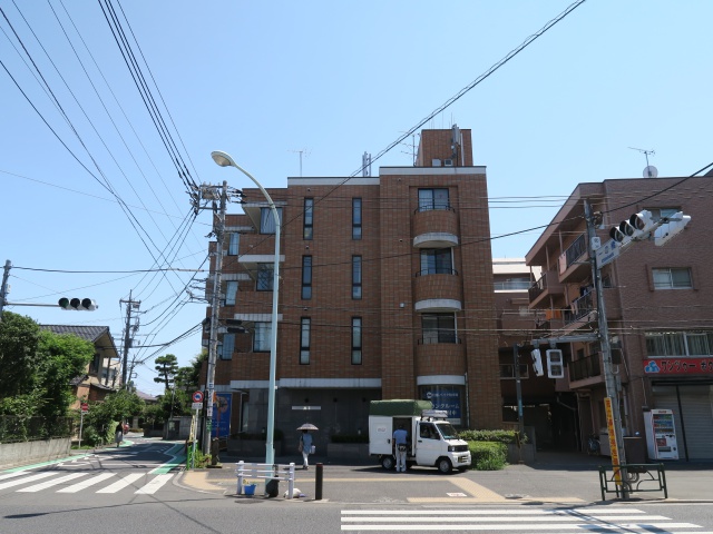 当たり前時間を大切に 202の外観