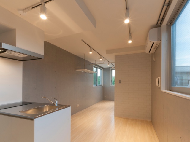 コンパクトを楽しむ 204の内観